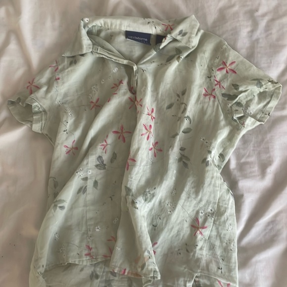 LIZ CLAIBORNE Petite Green Floral Button Up - Picture 1 of 3